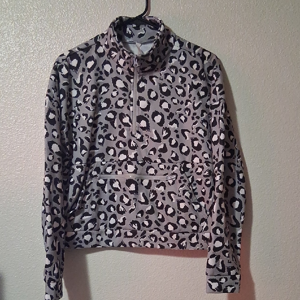 Adrienne Vittadini Sport Leopard Print Blscm White Gray Size Medium W Front Zip